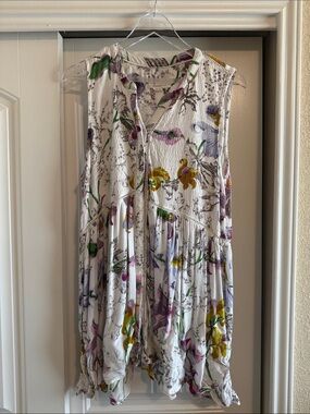 Anthropologie Sleeveless Floral Blouse